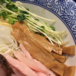 麺屋 一燈 - 鶏チャーシュー、メンマ等