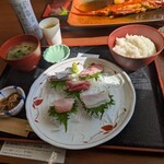 市場の食堂 金目亭 - 