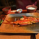 市場の食堂 金目亭 - 