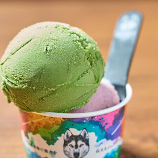Seasonal vegetables and fruits from all over Japan! Hasky Gelato made with fresh ingredients.