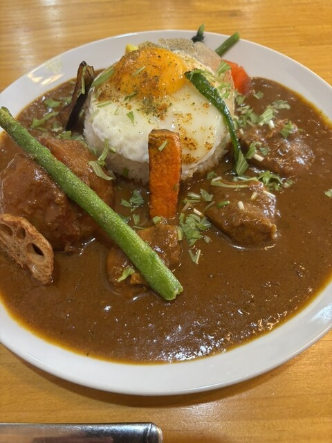 SPICY CURRY KUSUKUSU 白壁店のご予約 - 東大手/インド料理