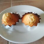 しんのすけベーグル - マドレーヌ　1個80円　焼き菓子も種類増えてます♪