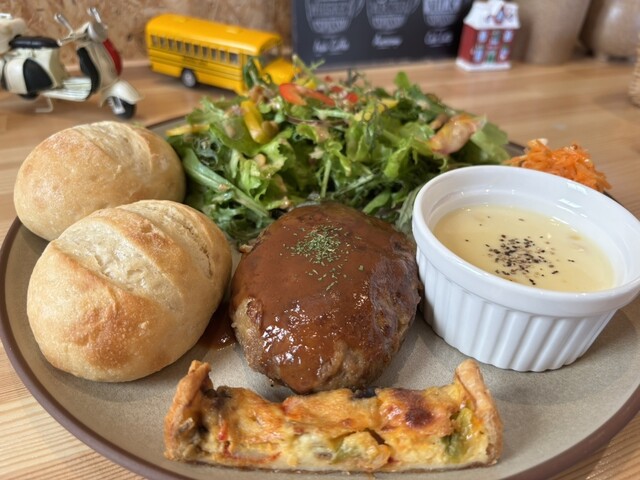 詩菜 （ウタハナ） - 小杉（あいの風）/カフェ | 食べログ