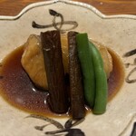 魚料理専門 魚魚一 - かれいの煮付け