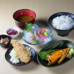 小田原漁港 さじるし食堂 - 