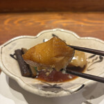 魚料理専門 魚魚一 - かれいの煮付け