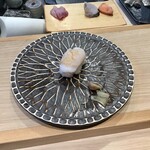 立ち食い寿司 極 - 帆立です。