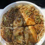 鉄板空間堂  - 料理写真:肉玉そば900円