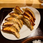 宗谷 - ◯餃子
餃子は大きめなサイズで
8個もあるなあ