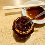宗谷 - 醤油と酢が別々にあるので

まずは醤油のみを味わってみたら
シッカリと熟成が進んでいて、変質した味わいだった

これはすぐに新しい醤油と中身を交換した方が良いだろう

そして酢も投入