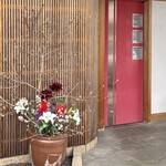 虹吉 - 2025年3月。訪問