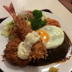 キッチンスズキ - ハンバーグ、海老フライ、ホタテコロッケ