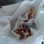 菓匠 きくたろう - ８本づつ入れてくれるので２人で買ってシェアもできます。