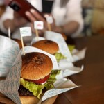 YAMBURGER - 