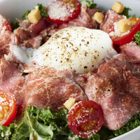 和牛ローストビーフサラダ　シェフドレッシング