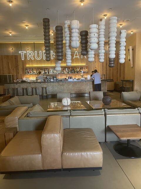 TRUNK (LOUNGE) - Meiji Jingumae/Bar | Tabelog