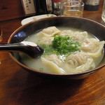 上海わんたん・食彩厨房 - 上海わんたん＠海老わんたん（８個）