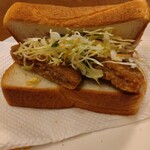 コロッケのせきや - 翌朝はメンチカツサンドで！