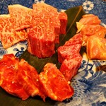 炭火焼肉 久 - サーロイン シャトーブリアン 鶏 生マトン