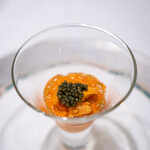 L'ESSOR - パプリカのムース ビーフコンソメのジュレ 北海道産雲丹、 キャビア