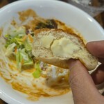 キッチン ブルー グローブ - そしてパン