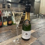 鉄板ビストロ ラフ+たす - 