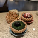 手鞠鮨と日本茶 宗田 - 