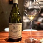 蒼 - 「本日の仕立て」には、いつもモンラッシェ。
      様々なドメーヌのモノを合わせてくれますが、共通するのは、上品で伸びやかな酸。
      こうして同じ畑のワインを飲み続けさせていただくと、よりテロワールが伝わります。