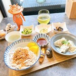 台湾茶専門店ランプ屋 - 鶏肉飯(ジーローハン)セット 1200円