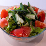 宴会焼肉 仁と肉 - チョレギサラダ