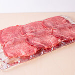 宴会焼肉 仁と肉 - 牛タン