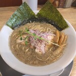 麺屋　日出次 - 背脂煮干し