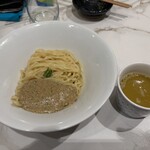 左とう - 明太ジェノベーゼに牡蠣スープを添えて