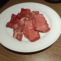 焼肉あきら 本郷本店 - 