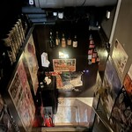 BAR レモンハート - 階段を降りて