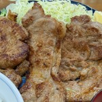 北海ラーメン 蝦夷 - 生姜焼き