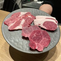 金山成吉思汗 - 