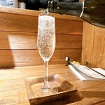 ＨＡＣＨＩ+ - こんな、ちょい飲み手帖利用なのに
      サービス精神旺盛なんですよ♬