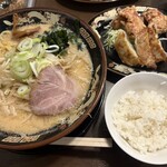 北海道らーめん みそ熊 - 