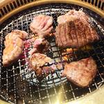 厚切り牛タン 焼肉一心たん助 - 