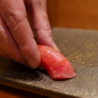 青山鮨孝 - 