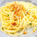 イタリア食堂 PACE - ザクザク香味パン粉のペペロンチーノ