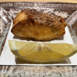 銀座 しのはら - 企業秘密の桜鯛　篠原さん、レモンの置き方に相当こだわっていました