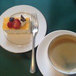 ホテルオークラ ガーデンテラス - レアチーズケーキ