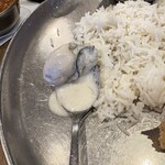 TOKYO BHAVAN - 白いソースの牡蠣が嬉しい