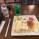 カフェーヌ - 