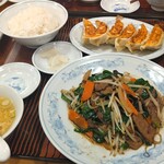 ぎょうざの満洲 霞ヶ関駅店 - 