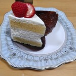 290183703 - あまりん苺のショートケーキ
