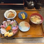 まるや - 海鮮丼（1200円）