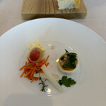 パスタパスタ - ピッコリサラダ　ポテトサラダ、紅芯大根、人参のクミンラペ、うどのピクルス、半熟卵自家製ドレッシングで